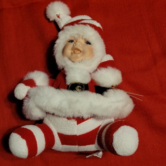 Dept 56 'Hug A Buddy' Santa Baby - Picture 2 of 12